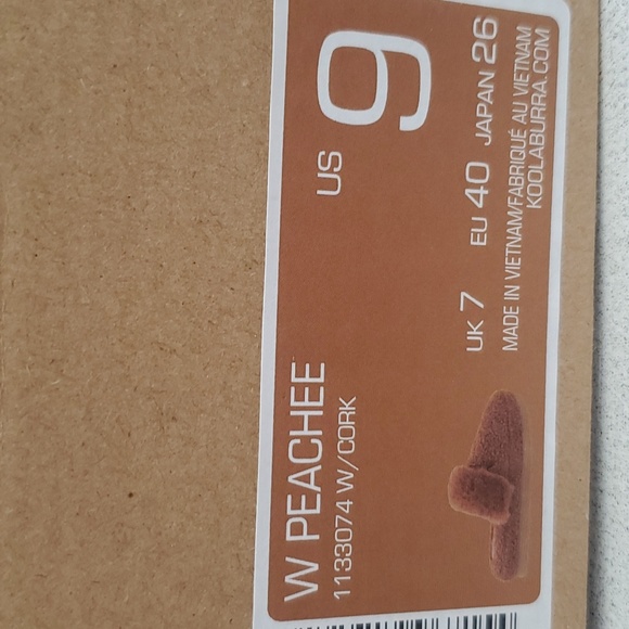 KOOLABURRA BY UGG SLIPPERS - Picture 7 of 8